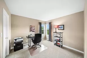 203 Tanglewood Dr, Glen Ellyn, IL 60137 - Photo 15