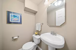 203 Tanglewood Dr, Glen Ellyn, IL 60137 - Photo 19