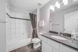 203 Tanglewood Dr, Glen Ellyn, IL 60137 - Photo 17