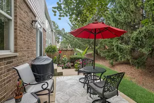 203 Tanglewood Dr, Glen Ellyn, IL 60137 - Photo 21