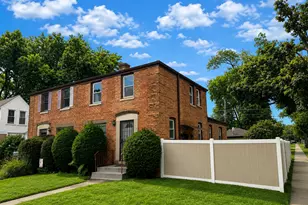 1693 Linden St, Des Plaines, IL 60018 - Photo 1
