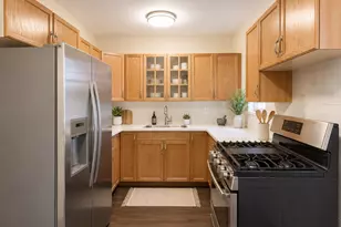 1693 Linden St, Des Plaines, IL 60018 - Photo 5