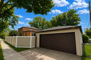 1693 Linden St, Des Plaines, IL 60018 - Photo 23