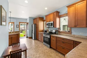 819 Wenonah Ave, Oak Park, IL 60304 - Photo 7