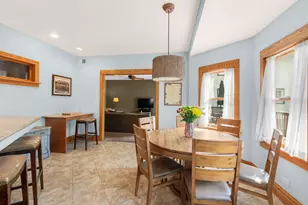 819 Wenonah Ave, Oak Park, IL 60304 - Photo 9