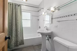 819 Wenonah Ave, Oak Park, IL 60304 - Photo 13