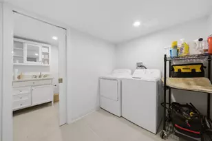 1109 N Kedvale Ave, Chicago, IL 60651 - Photo 17