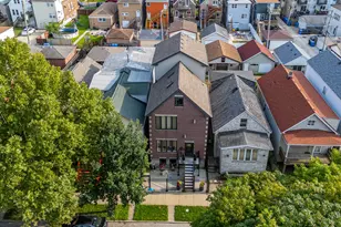 539 W 44th Pl, Chicago, IL 60609 - Photo 3