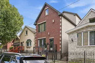 539 W 44th Pl, Chicago, IL 60609 - Photo 1