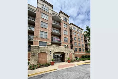 9530 Cook Avenue #305, Oak Lawn, IL 60453 - Photo 1