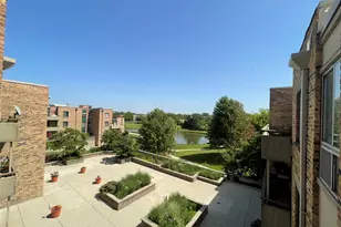 1912 Prairie Square, Schaumburg, IL 60173 - Photo 29