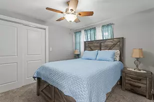 908 E 159th Pl, South Holland, IL 60473 - Photo 7