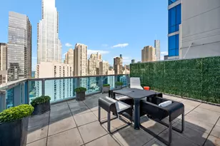 110 W Superior St, Chicago, IL 60654 - Photo 5