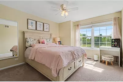 469 Bay Tree Circle, Vernon Hills, IL 60061 - Photo 15