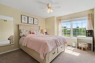 469 Bay Tree Cir, Vernon Hills, IL 60061 - Photo 15