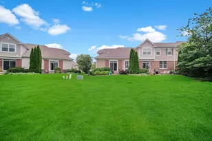 1031 Ravendale Ct, Naperville, IL 60540 - Photo 39