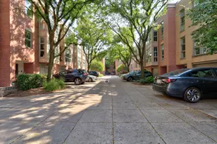 2331 N Wayne Ave, Chicago, IL 60614 - Photo 3