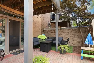 2331 N Wayne Ave, Chicago, IL 60614 - Photo 5