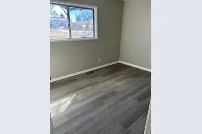 [Address not provided], Streamwood, IL 60107 - Photo 5