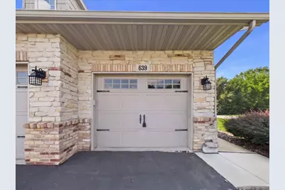 639 Queens Court #8, Rockton, IL 61072 - Photo 3