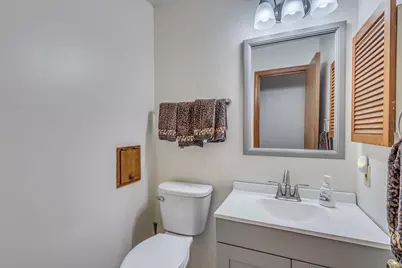 1602 Larson Avenue, Saint Charles, IL 60174 - Photo 15