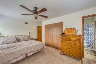 1602 Larson Ave, Saint Charles, IL 60174 - Photo 17