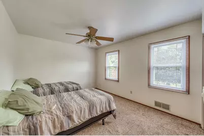 1602 Larson Avenue, Saint Charles, IL 60174 - Photo 19