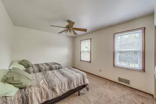1602 Larson Ave, Saint Charles, IL 60174 - Photo 19