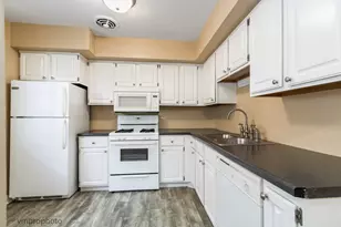 606 S Milwaukee Ave, Libertyville, IL 60048 - Photo 5