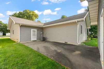 915 E Grant Street, Monticello, IL 61856 - Photo 27