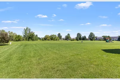 296 Club House Drive, Cherry Valley, IL 61016 - Photo 5