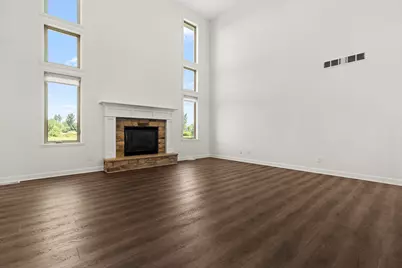 296 Club House Drive, Cherry Valley, IL 61016 - Photo 9