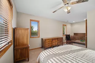26165 N Greenbriar Ct, Lake Barrington, IL 60084 - Photo 21