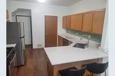 8525 Sawyer Court, Joliet, IL 60431 - Photo 5