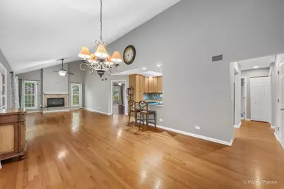 34439 N Hickory Lane, Round Lake, IL 60073 - Photo 7