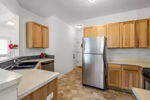 2702 Kendall Crossing, McHenry, IL 60051 - Photo 7