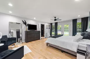 1195 Longmeadow Rd, Northbrook, IL 60062 - Photo 17
