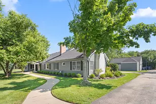 1195 Longmeadow Rd, Northbrook, IL 60062 - Photo 29