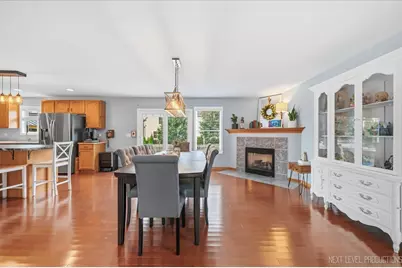 1202 Robinson Street, Elburn, IL 60119 - Photo 7