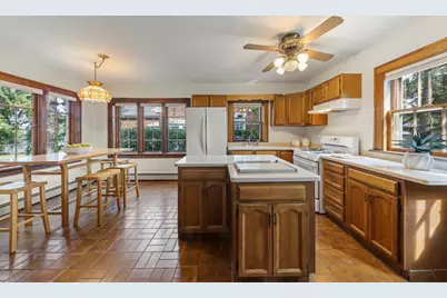 303 Hillside Avenue, Glen Ellyn, IL 60137 - Photo 11