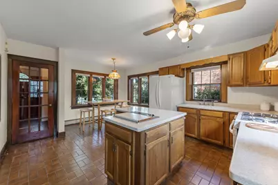 303 Hillside Avenue, Glen Ellyn, IL 60137 - Photo 13