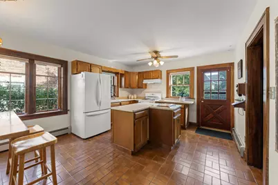 303 Hillside Avenue, Glen Ellyn, IL 60137 - Photo 9