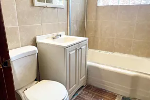 7630 Lavergne Ave, Burbank, IL 60459 - Photo 9