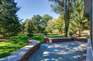 787 E Deerpath Rd, Lake Forest, IL 60045 - Photo 3