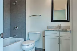 2100 Greenwood St, Evanston, IL 60201 - Photo 19