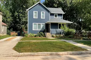 406 E Chippewa St, Dwight, IL 60420 - Photo 1