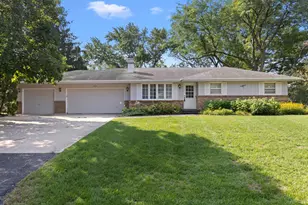 601 Windfield Ln, Machesney Park, IL 61115 - Photo 1