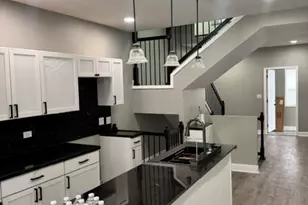 7832 S Vernon Ave, Chicago, IL 60619 - Photo 3