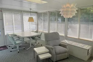 1009 Bay Rd, McHenry, IL 60051 - Photo 5