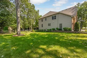 1657 Hickory Dr, Hoffman Estates, IL 60192 - Photo 53